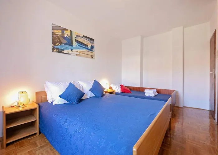 Sunset 3 アパート *